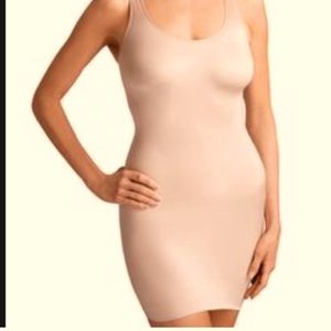RUBY RIBBON Sm Tan Full Slip SHAPEWEAR